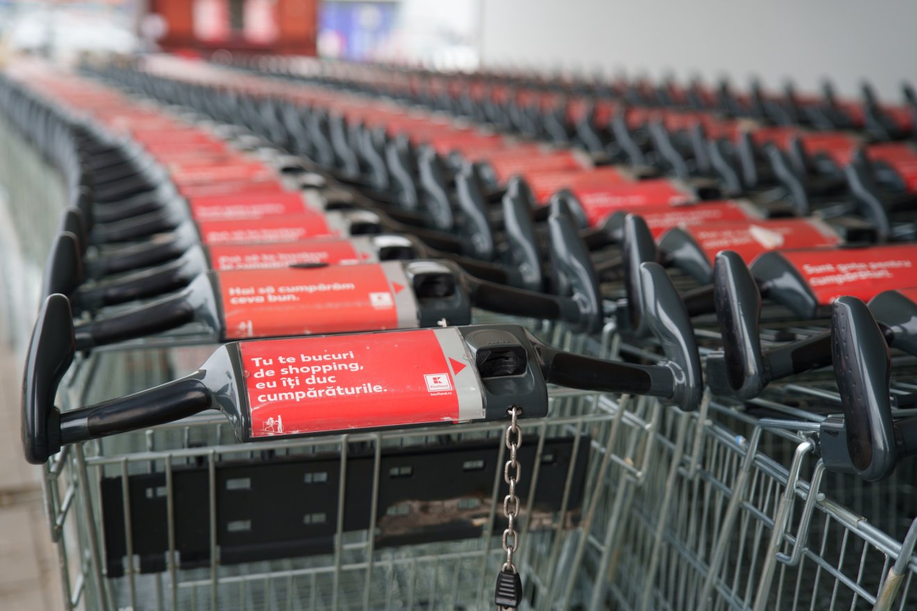 Konfliktusforrás. Az áruházi alkalmazottak gyakran tanúi lopási kísérleteknek, amelyeket nekik kell leleplezniük. Képünk illusztráció &bullet;  Fotó: Tuchiluș Alex
