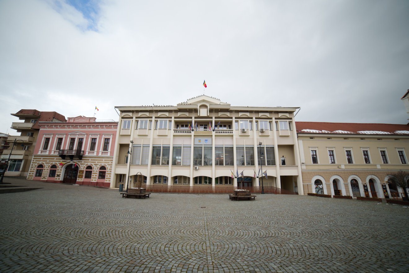 A hegyimentő közszolgálat beolvad a megyei tanács szakapparátusába, a közművelődési intézményeket összevonják • Fotó: Tuchiluș Alex