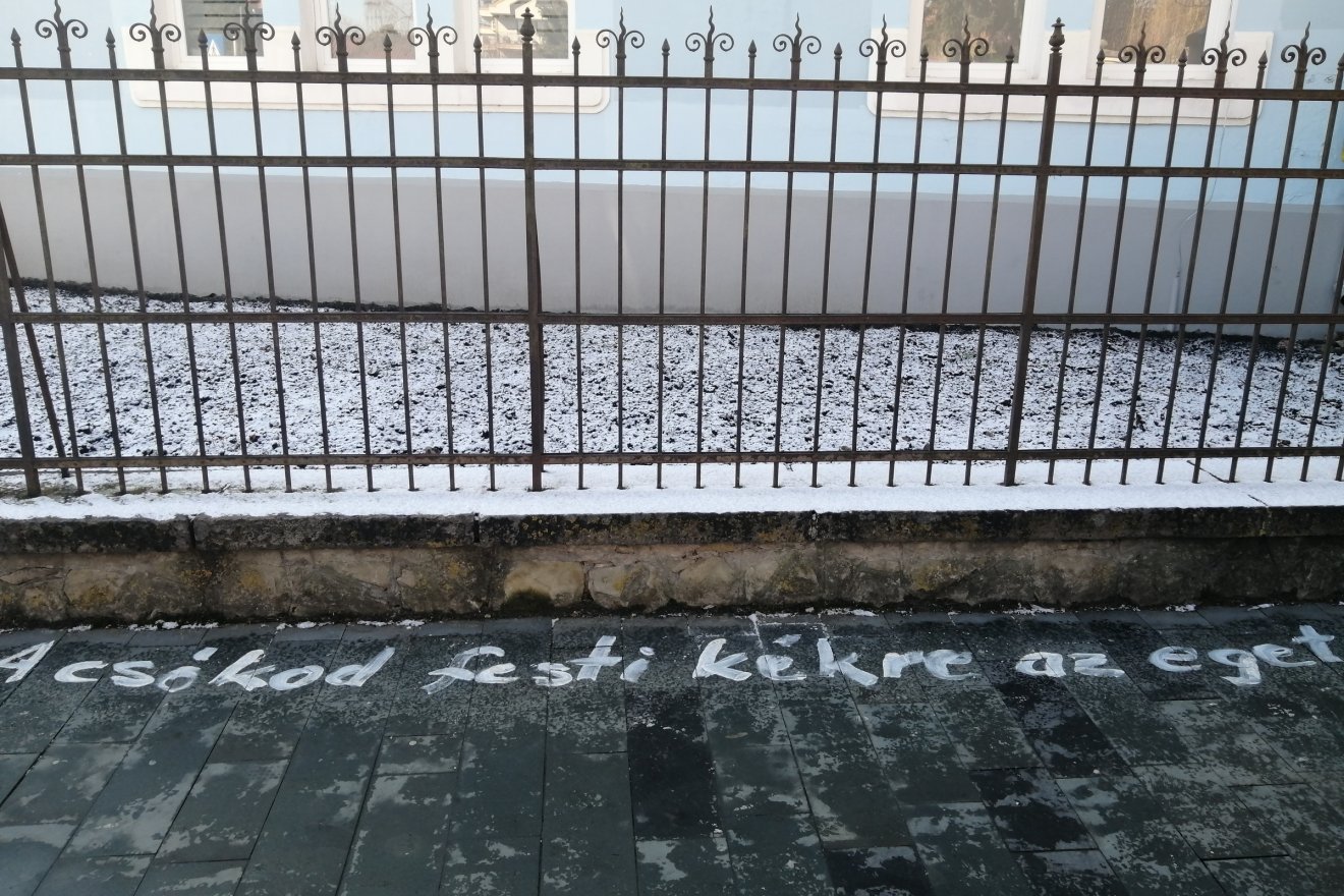 Töredék a Weöres Sándor költeményből &bullet;  Fotó: Bodor Tünde