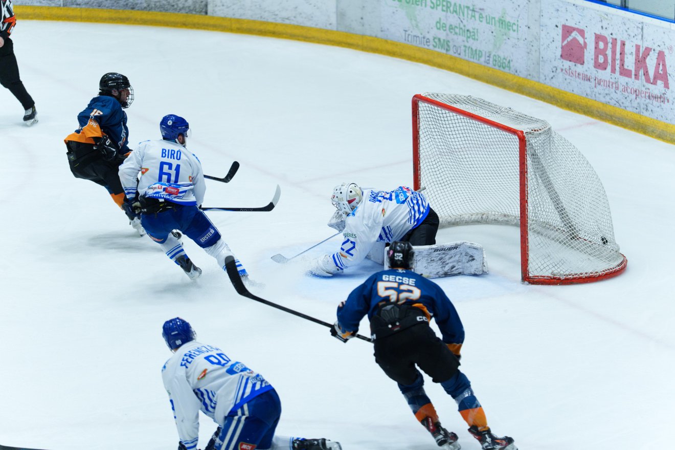 &bullet;  Fotó: Tuchiluș Alex