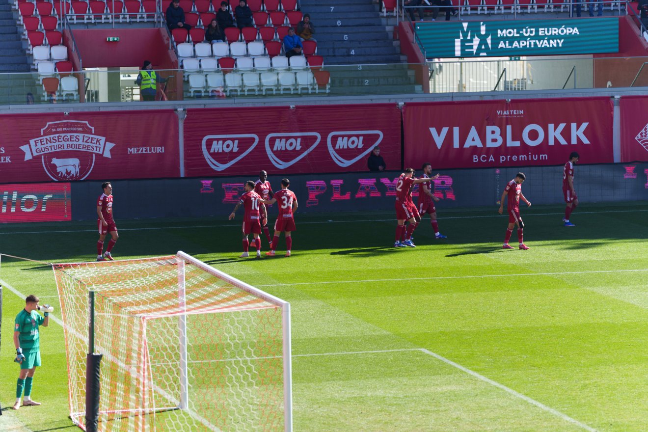 &bullet;  Fotó: Tuchiluș Alex