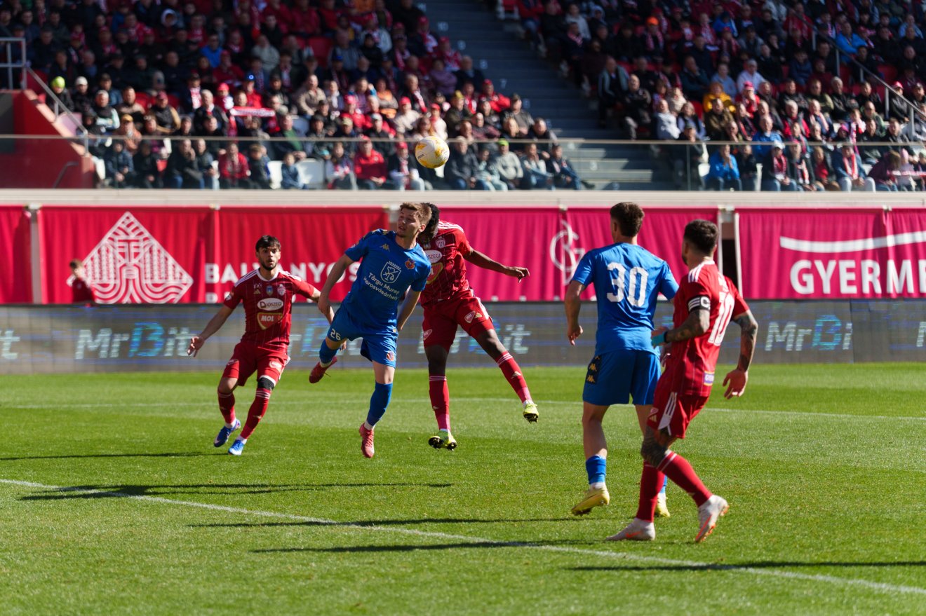 &bullet;  Fotó: Tuchiluș Alex