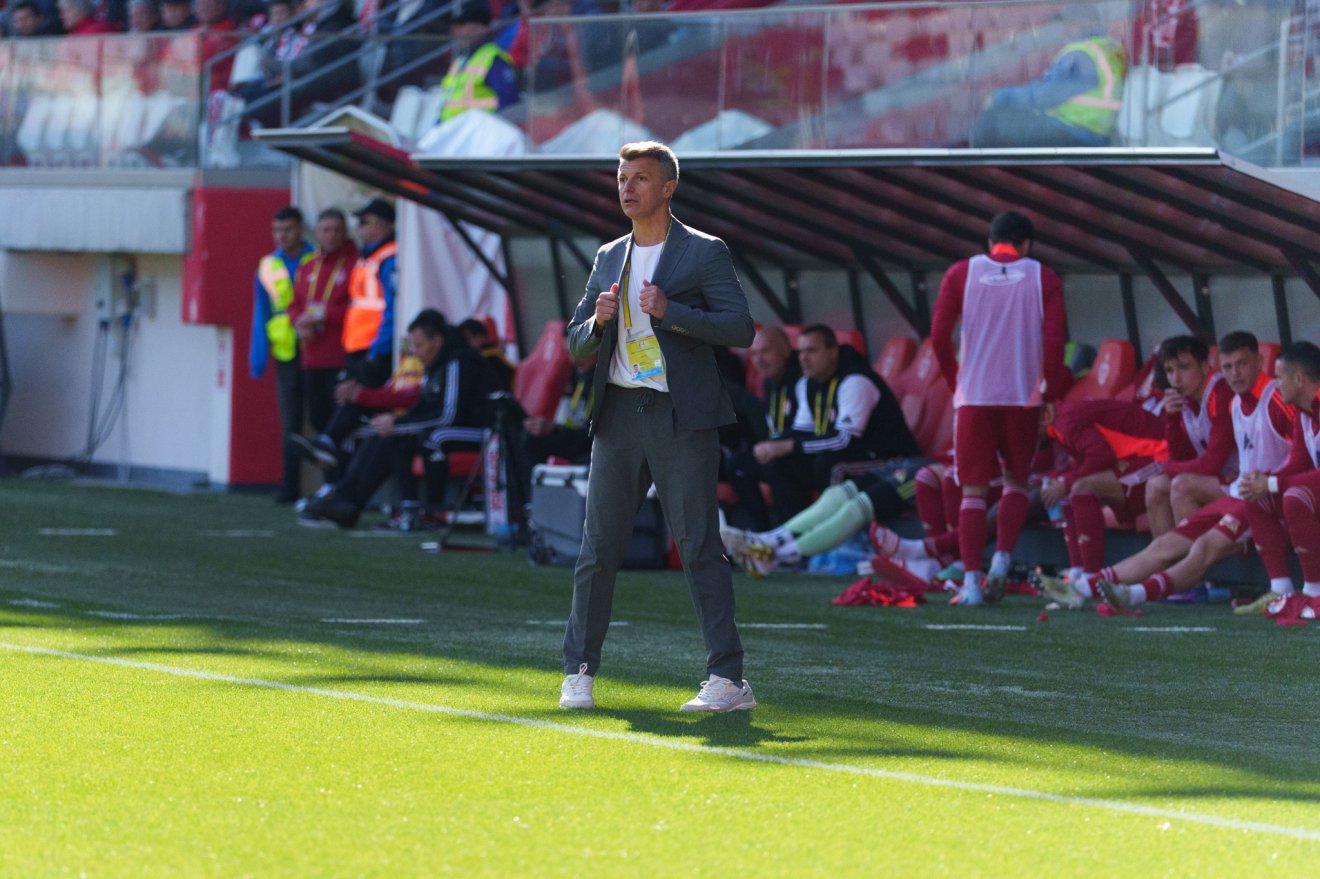 Több agressziót vár el játékosaitól az ellenfél kapuja előtt a háromszékiek edzője &bullet;  Fotó: Tuchiluș Alex