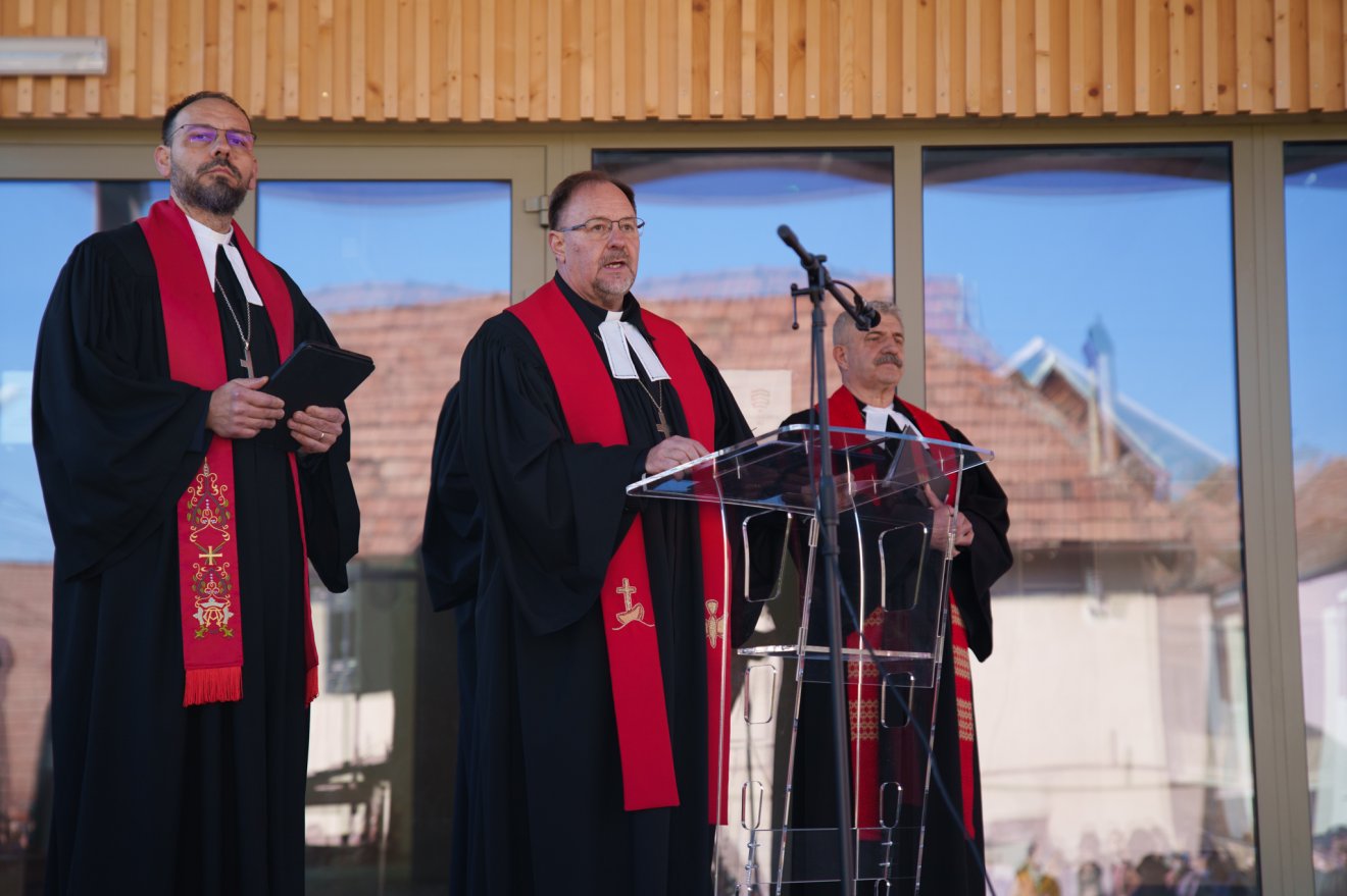 Adorjáni Dezső Zoltán: ez az óvoda Isten szeretetének, gondviselésének átfénylését teszi láthatóvá, tapasztalhatóvá &bullet;  Fotó: Tuchiluș Alex