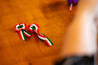 Sepsi Pilvax: kokárdakészítéssel hangolódnak az ünnepre