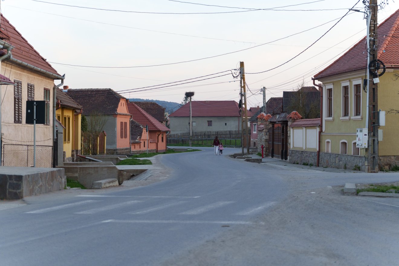 Az időseiket, a gyerekeiket féltik a falusiak a bántalmazóktól &bullet;  Fotó: Tuchiluș Alex