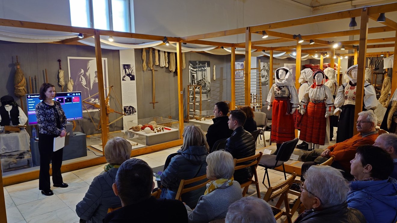 Barcasági, fogarasföldi és kőhalomszéki hagyományokkal ismerkedhetünk &bullet;  Fotó: Muzeul de Etnografie Brasov/Facebook