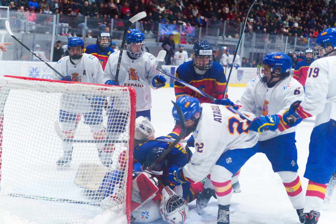 &bullet;  Fotó: Tuchiluș Alex