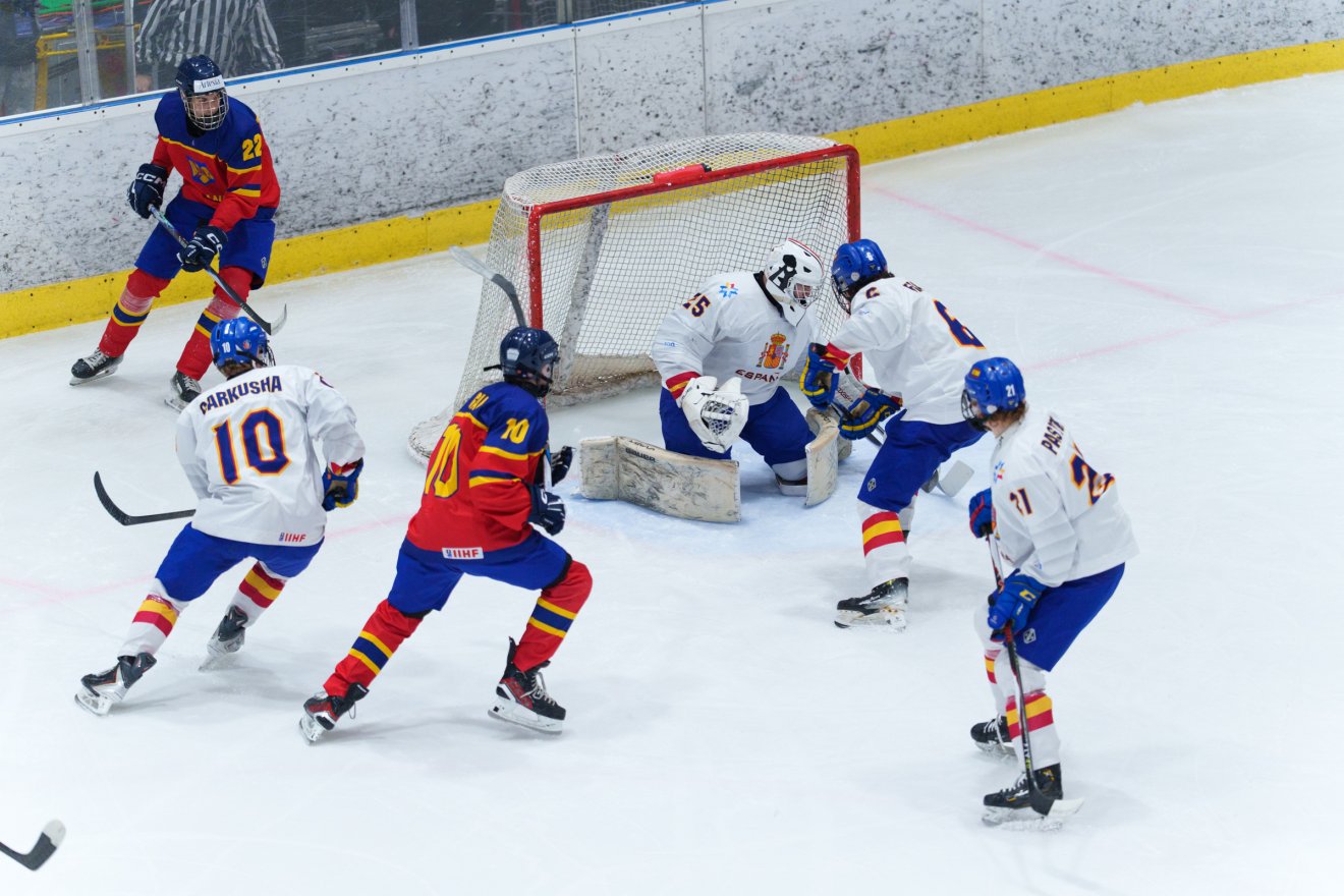 &bullet;  Fotó: Tuchiluș Alex