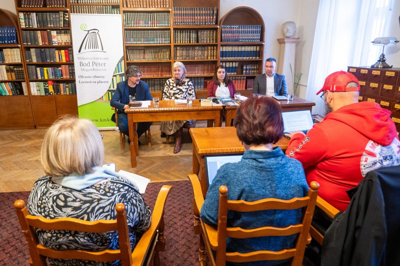 A Sepsi Book területére a belépés, és kevés kivételtől eltekintve a rendezvények látogatása is ingyenes – hangzott el a sajtótájékoztatón &bullet;  Fotó: Vargyasi Levente