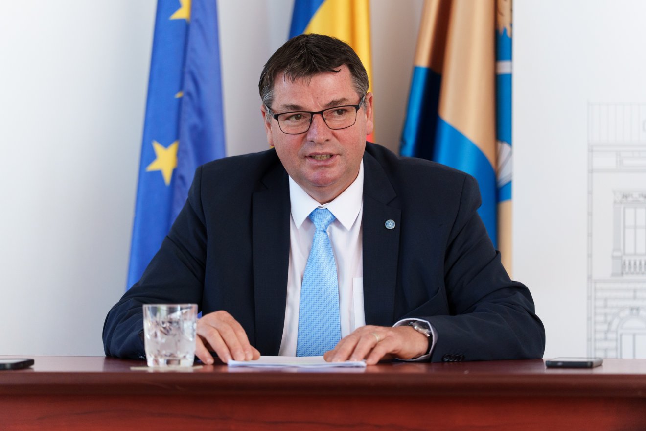 Minden lehetséges alkalommal igyekszik felhívni az illetékesek figyelmét a medvék miatt egyre tarthatatlanabb helyzetre - mondta a prefektus &bullet;  Fotó: Tuchiluș Alex