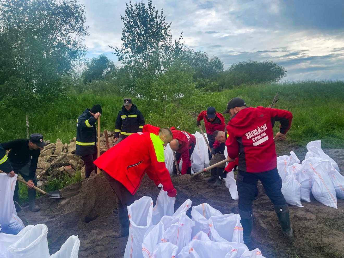 A hegyimentők szorosan együttműködnek a rendőrséggel, tűzoltósággal is &bullet;  Fotó: Salvamont Covasna/Kovászna Megyei Hegyimentő Közszolgálat