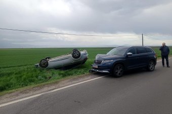 Három autó karambolozott Csernátonban