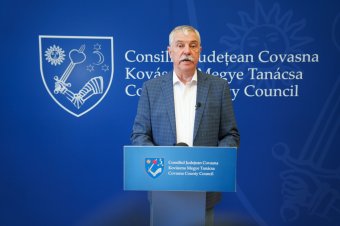 Normális? Magáncégek őrzik a katonákat, amiért a megyei önkormányzatok fizetnek százezreket