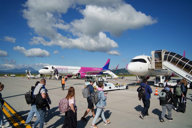 Tovább bővíti brassói járatai számát és bázist nyit a Cenk alatt a Wizz Air