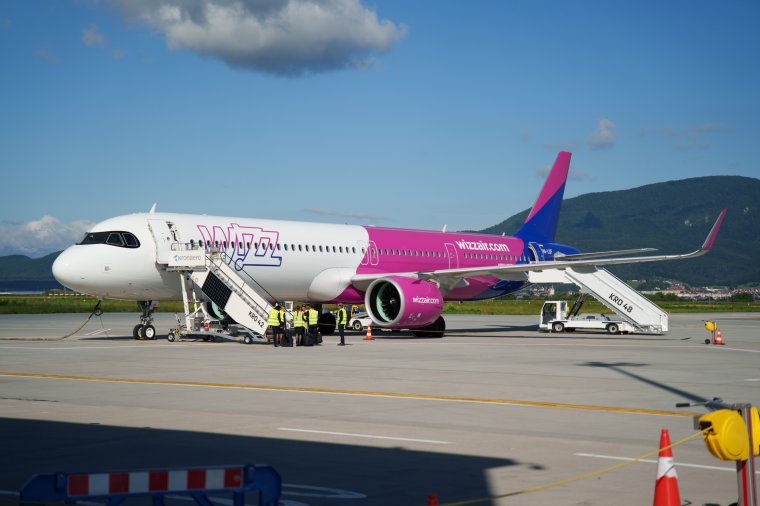 Késések és járattörlések jöhetnek, figyelmeztetést adott ki a Wizz Air