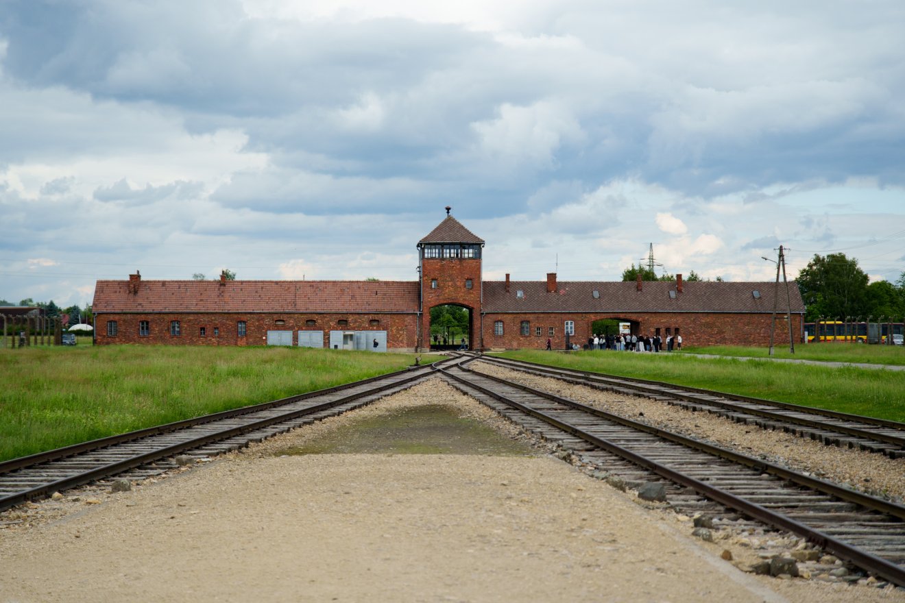 Ahol nem a haláltól félt az ember, hanem az élettől – látogatás Auschwitzban