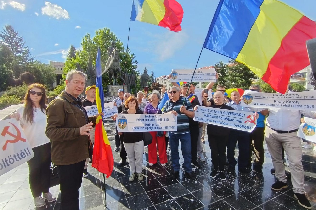 Mihai Tîrnoveanu és követői mégsem mondtak le a tüntetésről &bullet;  Fotó: Bodor Tünde