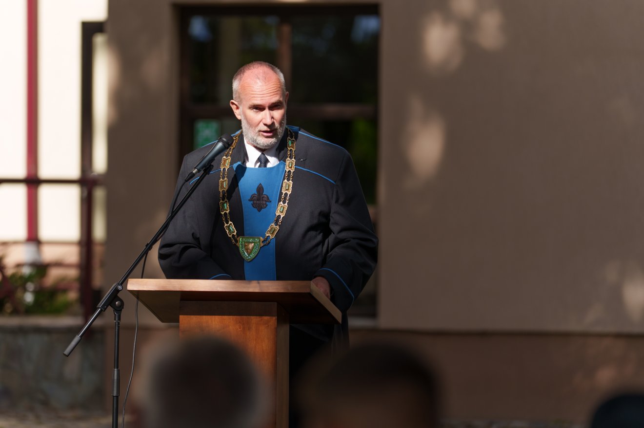 Dr. Lengyel Péter, a PTE dékánja az új kampusz nyújtotta lehetőségekre alapoz, de tartalmában a képzés színvonalának folyamatos emelését is szem előtt tartja &bullet;  Fotó: Tuchiluș Alex