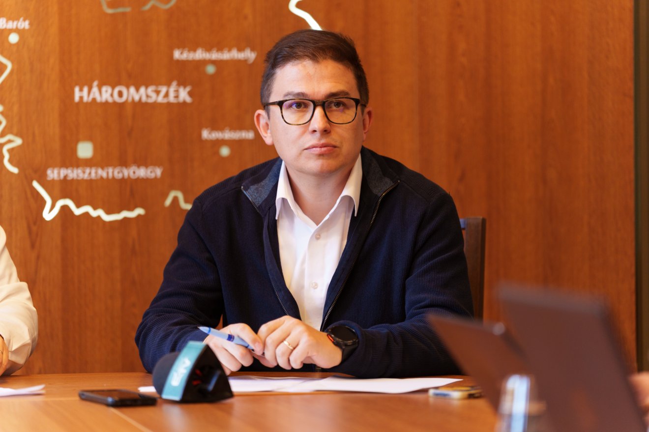 Zsigmond József: a lakossági fórumokon azt tapasztaltuk, az emberek számítanak a segítségre &bullet;  Fotó: Tuchiluș Alex