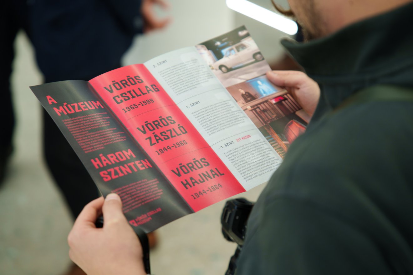 Megnyitották a kommunizmus emlékeit felidéző Vörös Csillag Múzeumot Sepsiszentgyörgyön
