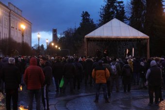 Az adócsökkentés után most a víz- és szemétszállítási díjak csökkentését kérték a tiltakozók Sepsiszentgyörgyön