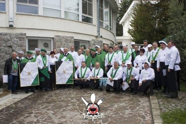 Lovagavatás Sepsiszentgyörgyön