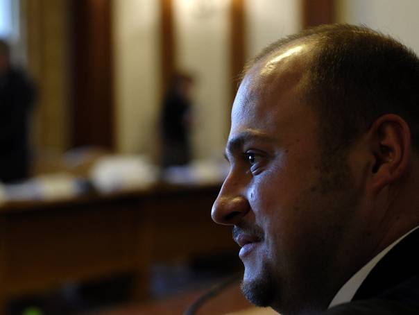 A politikumnak teljesítenie kell a válság megoldásában