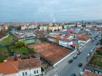 A tavaszi időjárás beköszöntével megnyitották a sepsiszentgyörgyi teniszpályákat