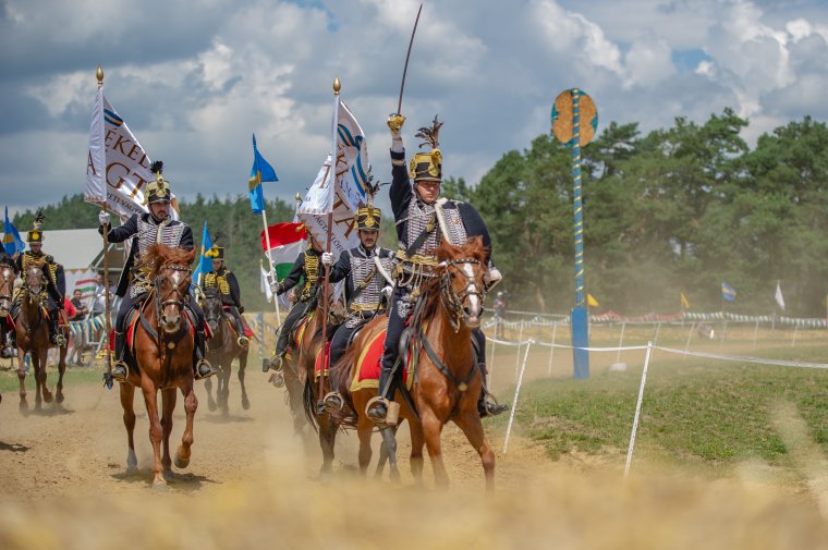 Nyeregben a székelyek – elkezdődött a Székely Vágta