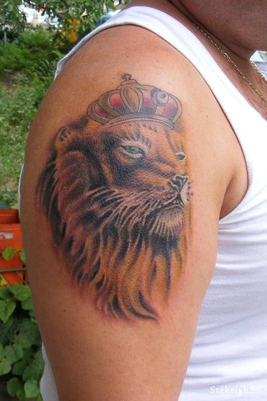 &bullet;  Fotó: Costi Tattoo