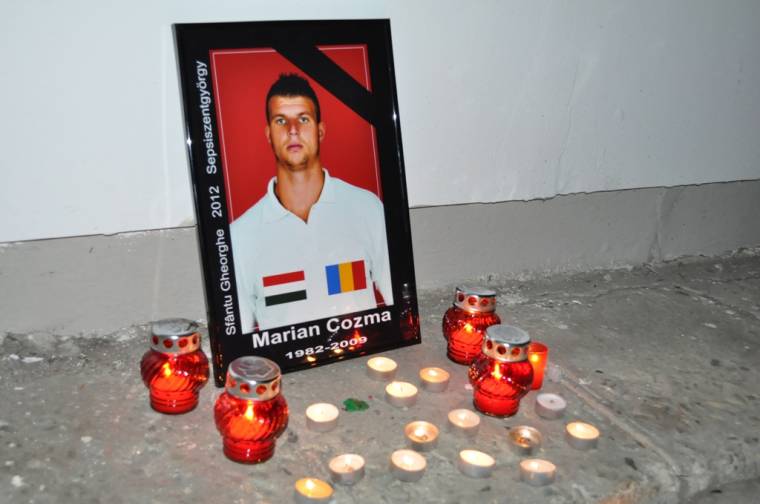Bemutatták Bukarestben a Marian Cozmaról készült könyv román nyelvű fordítását