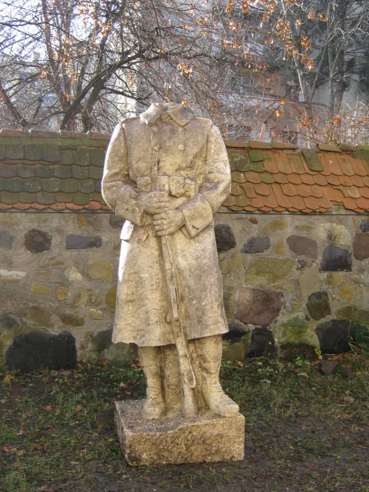 Feltámadt a magyar honvéd