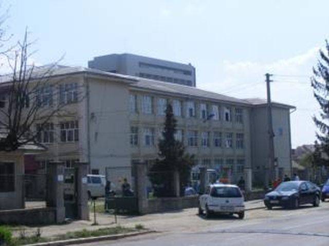 Külön tablón a kovásznai magyar és román diákok