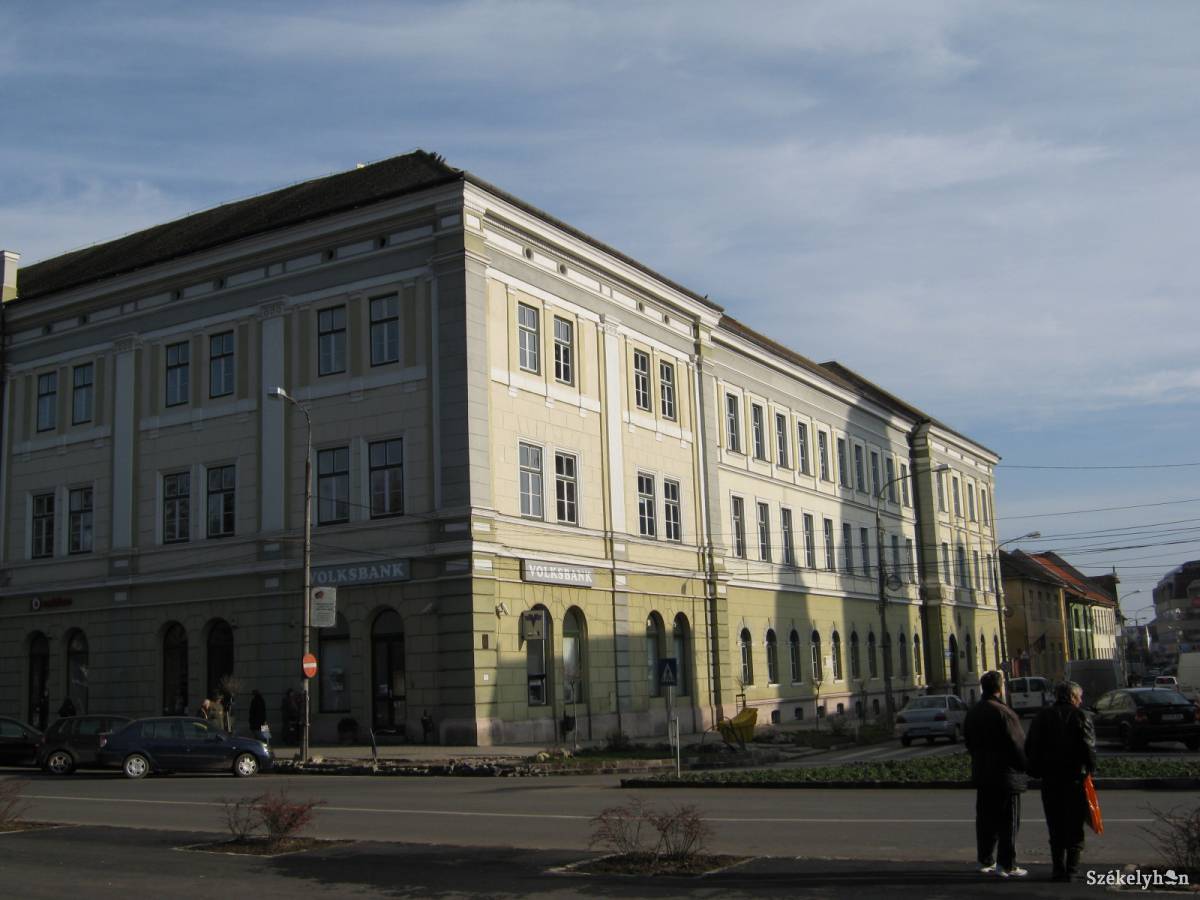 &bullet;  Fotó: Csinta Samu