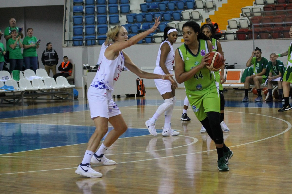 &bullet;  Fotó: Miska Brigitta