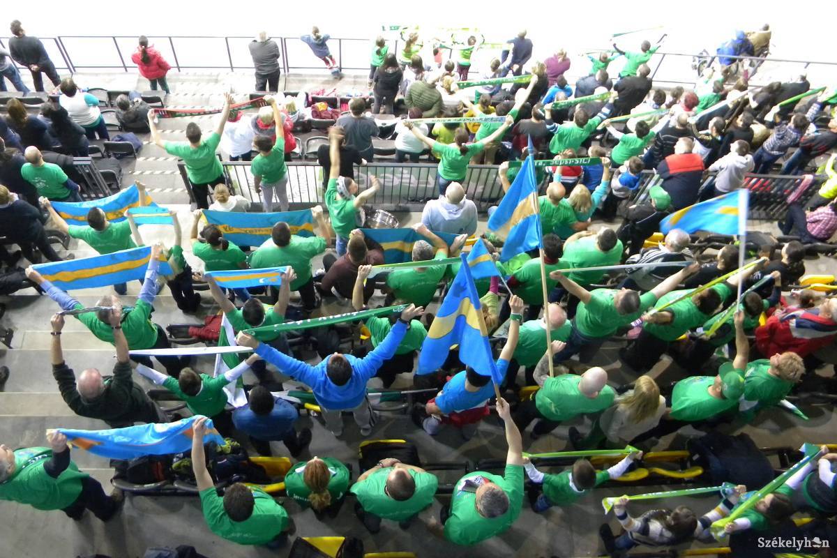 &bullet;  Fotó: Sánta Imre