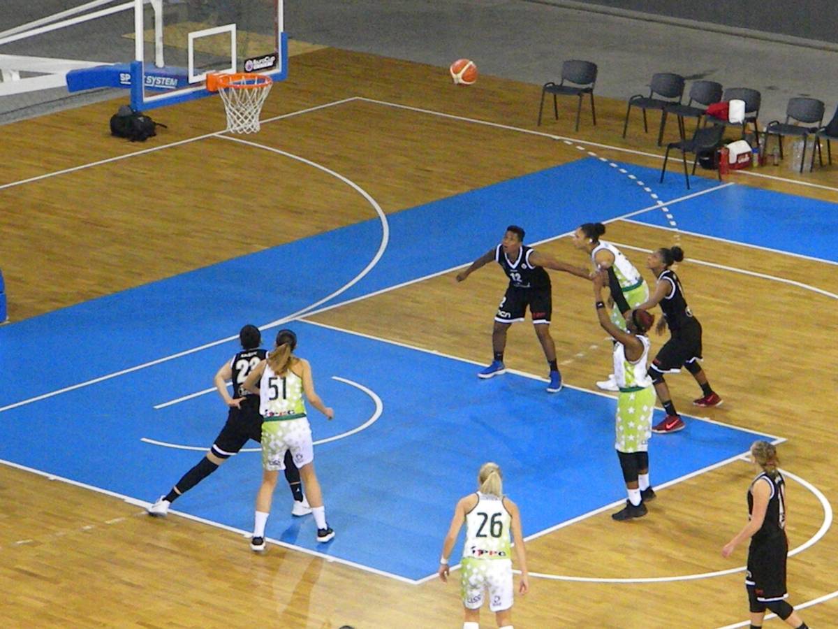 &bullet;  Fotó: Sánta Imre