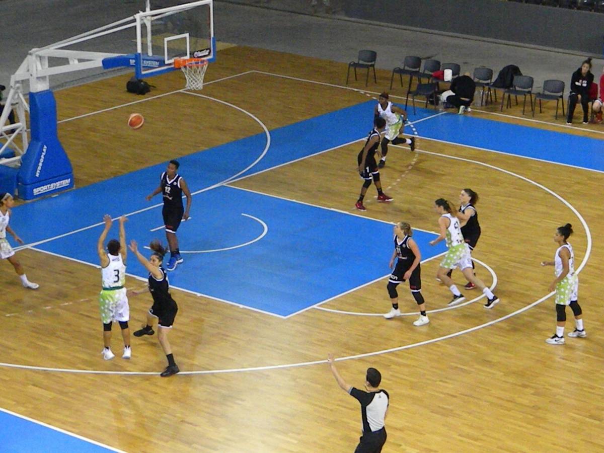 &bullet;  Fotó: Sánta Imre