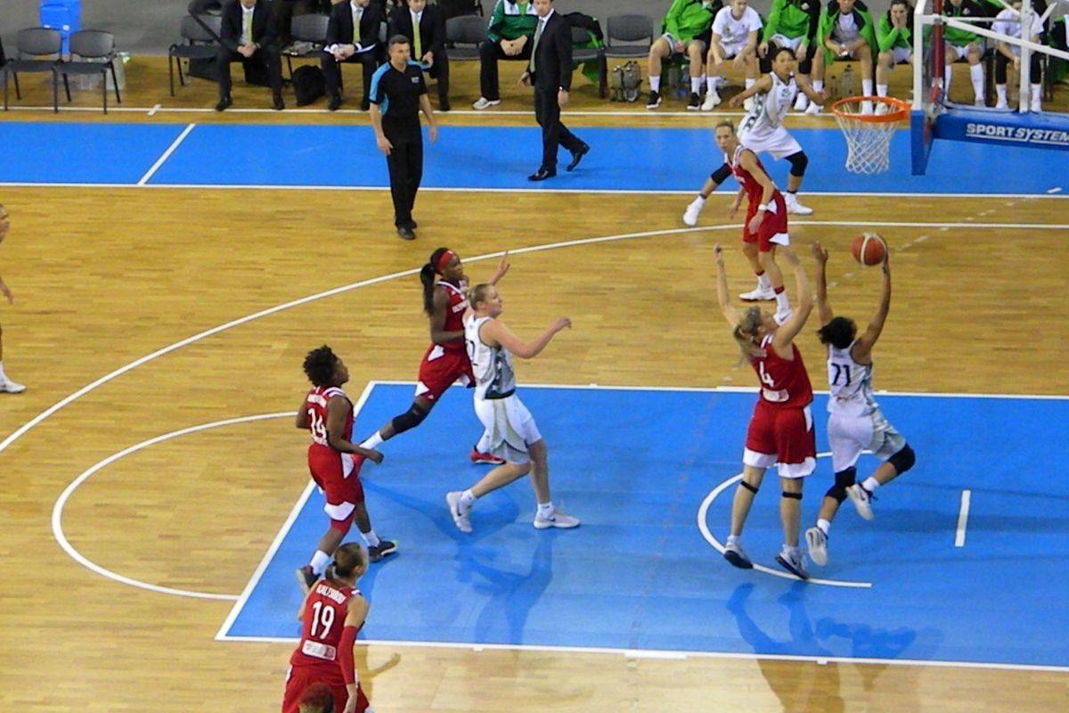 &bullet;  Fotó: Sánta Imre