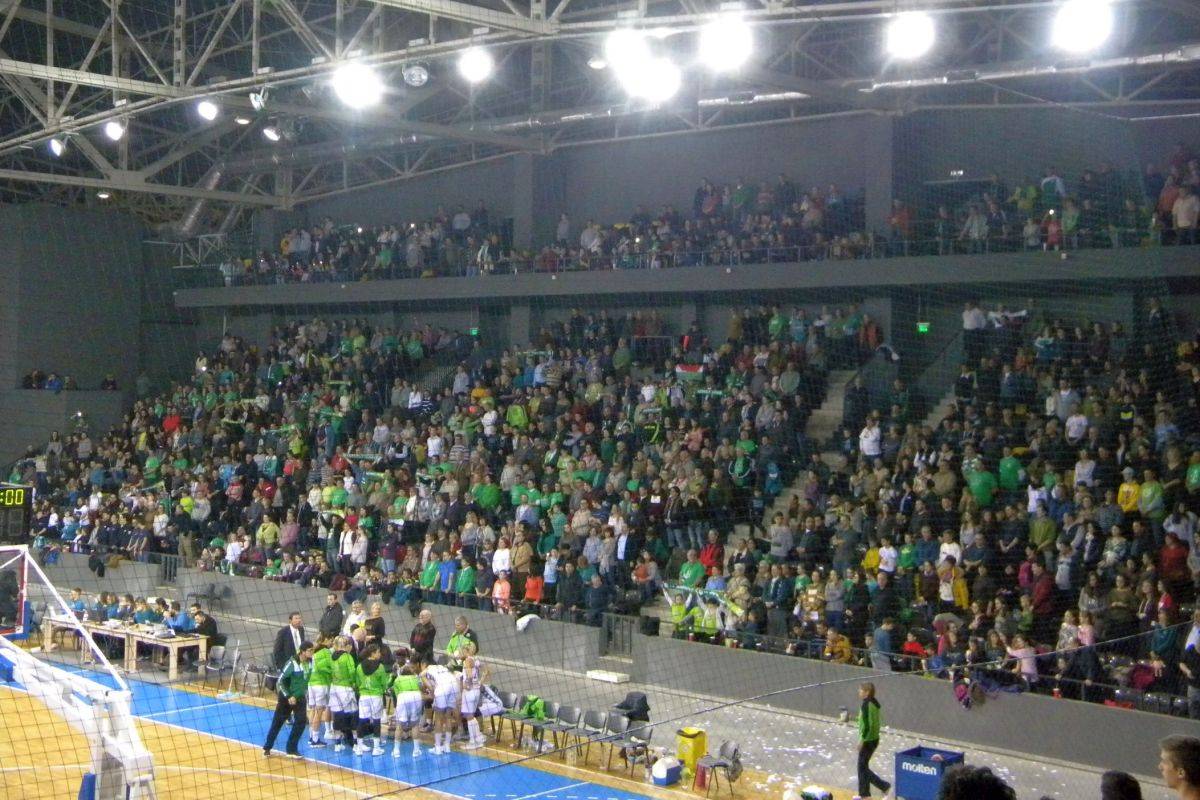 &bullet;  Fotó: Sánta Imre