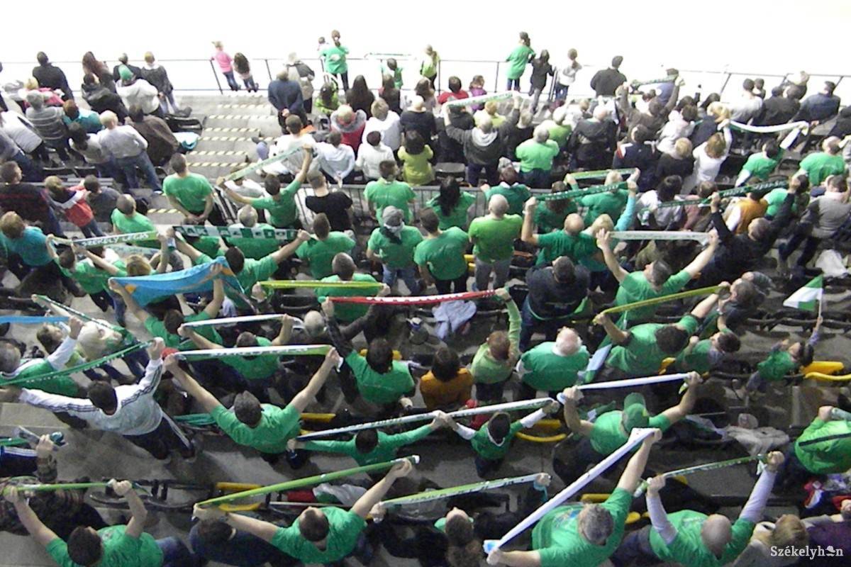 &bullet;  Fotó: Sánta Imre