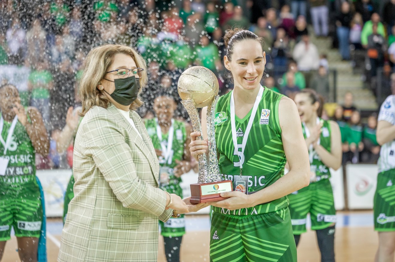 &bullet;  Fotó: Pinti Attila