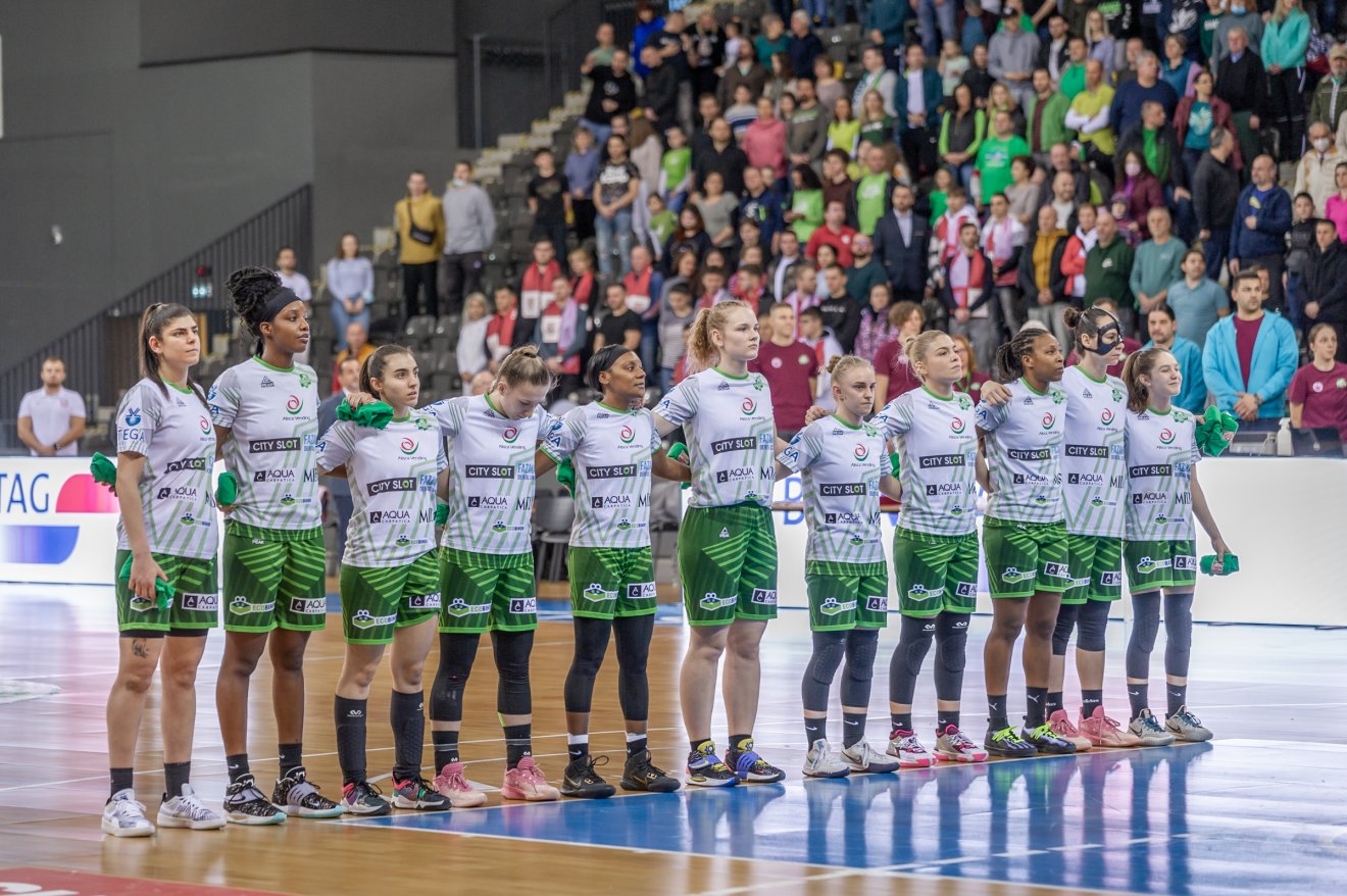 &bullet;  Fotó: Pinti Attila