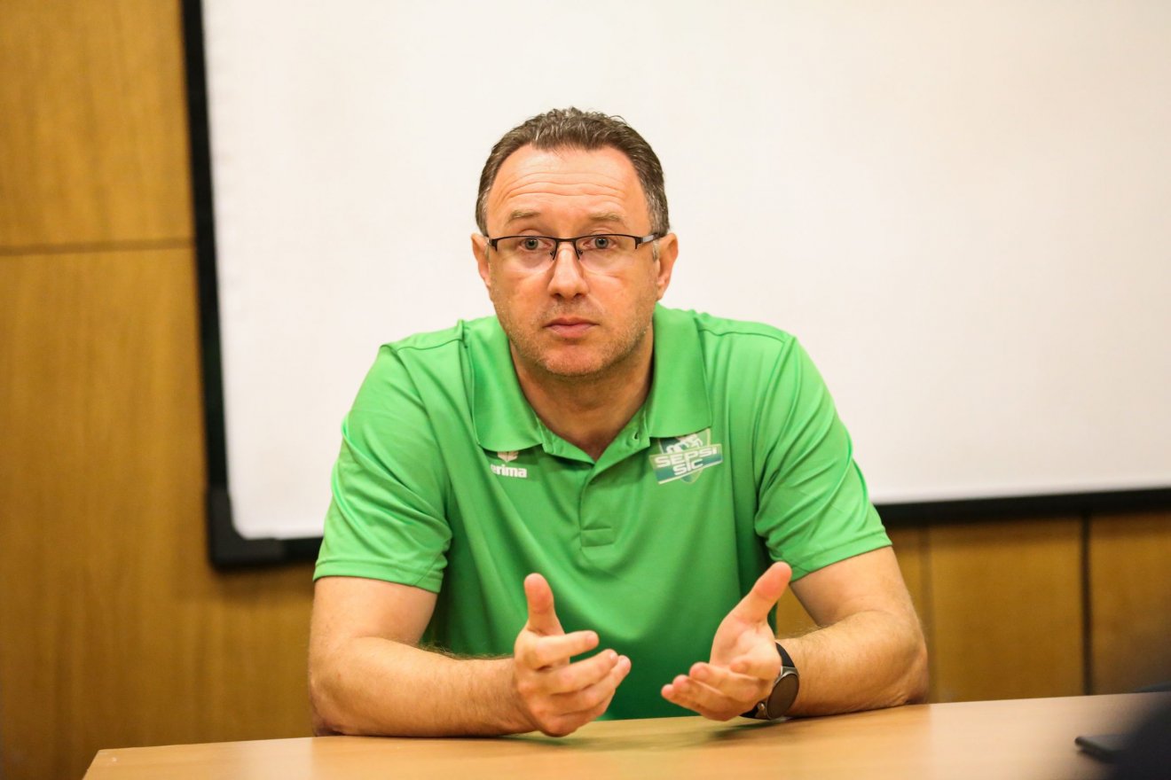 Zoran Mikes vezetőedző •  Fotó: Miska Brigitta