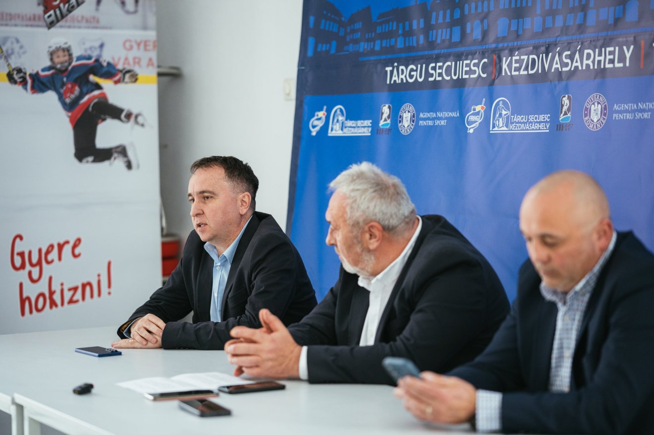 Miklós Ervin arra buzdítja a gyerekeket válasszanak maguknak példaképeket és győződjenek meg arról, mekkora lehetőségek rejlenek a sportágban &bullet;  Fotó: Dénes Botond