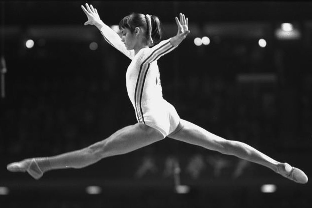 1976-ban azzal lett világhírű, hogy 10 pontos tornagyakorlatot mutatott be, először az olimpiák történetében &bullet;  Fotó: Nadia Comaneci Official/Facebook