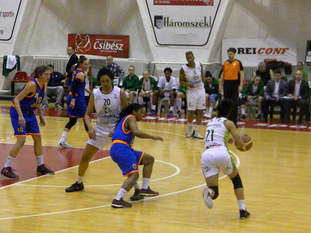 &bullet;  Fotó: Sánta Imre