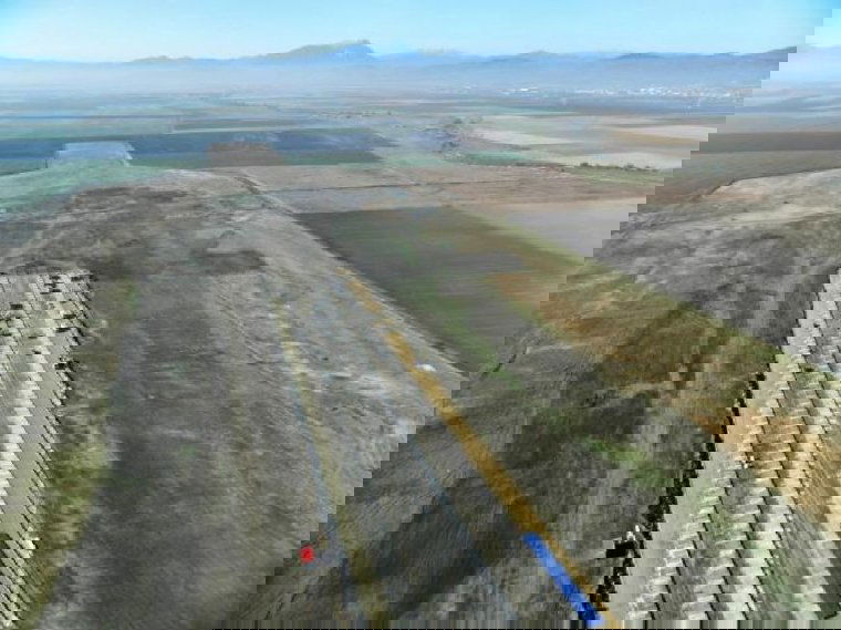 Tüntetés a reptérért