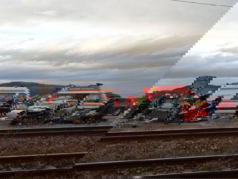 Négy halott, négy sebesült